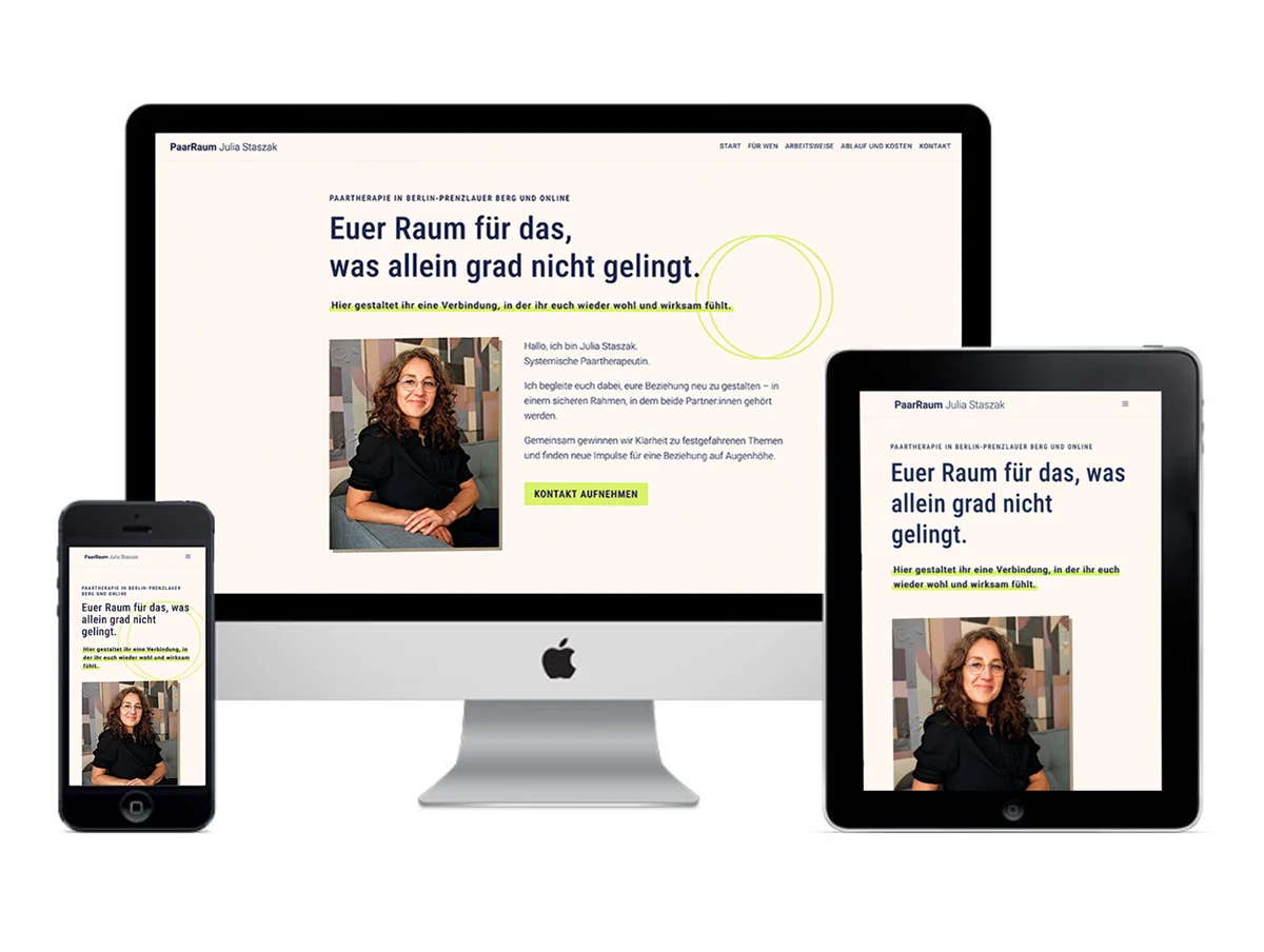 I-Mac, Tablet und Handy mit Website von PaarRaum Berlin